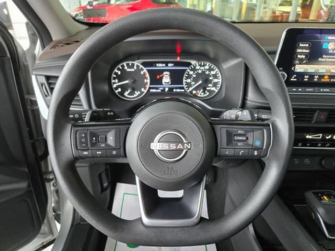 Used 2023 Nissan Rogue SV AWD/4WD image 30