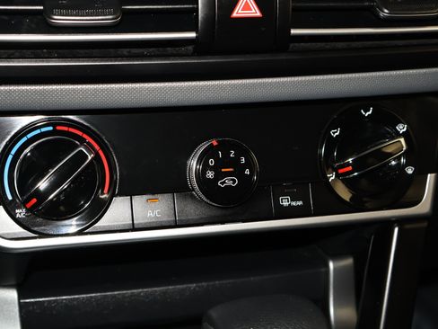 Used 2022 Kia Seltos LX image 29