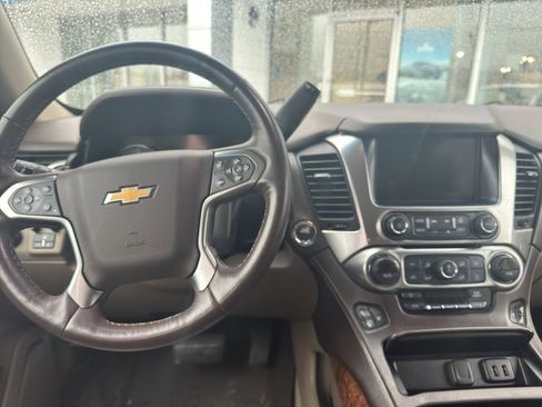 Used 2016 Chevrolet Suburban LTZ image 10