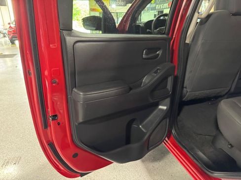 Used 2022 Nissan Frontier S w/ Technology Package AWD/4WD image 14