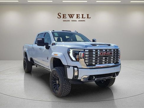 New 2026 GMC Sierra 2500 Denali w/ Denali Reserve Package AWD/4WD image 7