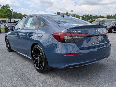 Used 2025 Honda Civic Sport image 8