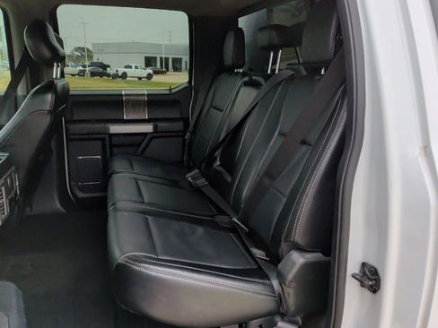 Used 2017 Ford F350 Lariat w/ Chrome Package image 32