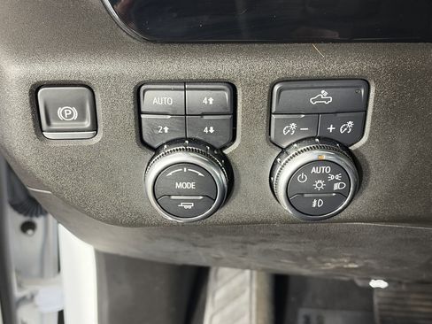 Used 2025 GMC Sierra 1500 Elevation w/ X31 Off-Road Package image 31