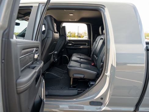 Used 2026 RAM 2500 Laramie w/ Night Edition image 38