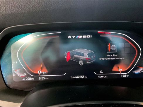Used 2021 BMW X7 M50i w/ Cold Weather Package AWD/4WD image 7