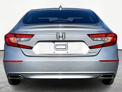 Used 2018 Honda Accord Sport image 7