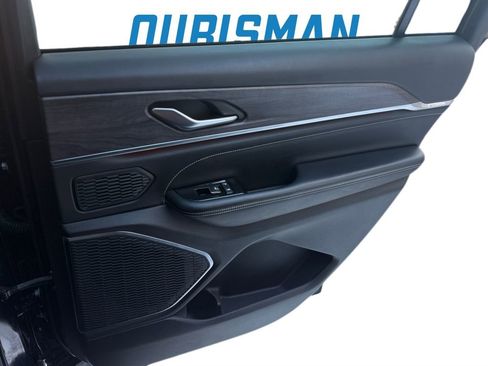 Used 2023 Jeep Grand Cherokee L Overland image 37