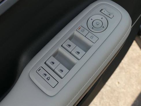 New 2025 Hyundai Santa Fe Calligraphy image 13