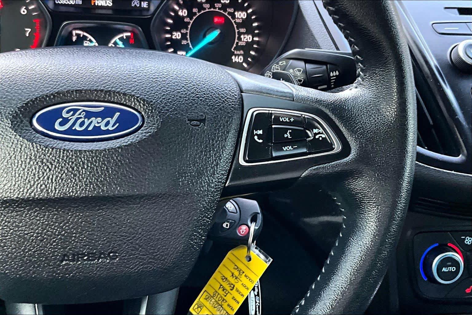 Used 2018 Ford Escape SE w/ SE Sport Appearance Package AWD/4WD image 24
