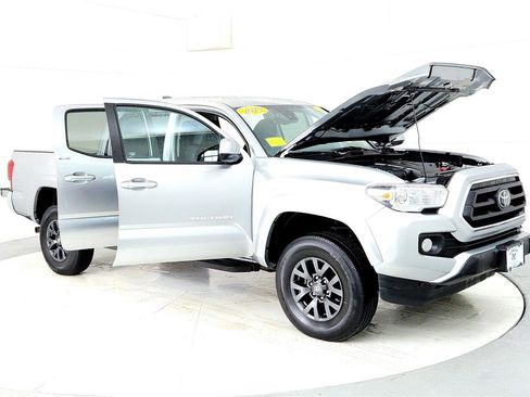 Used 2023 Toyota Tacoma SR5 image 12