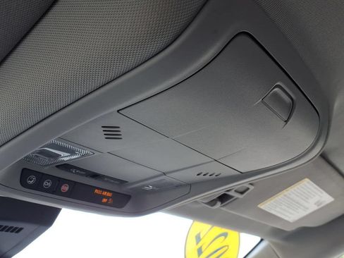 Used 2022 Chevrolet Equinox LT FWD image 25