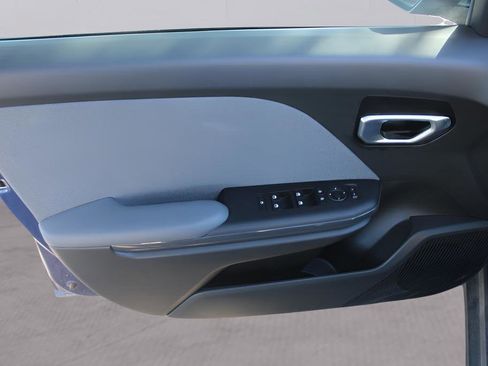 Used 2025 Kia K4 EX image 10