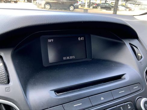 Used 2015 Ford Focus SE w/ Equipment Group 201A image 26