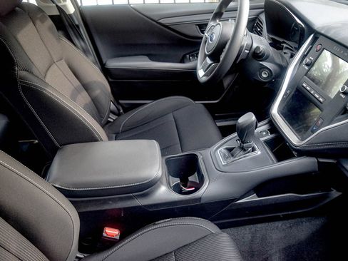 Used 2024 Subaru Legacy AWD/4WD image 8