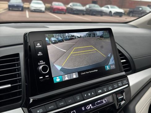 Used 2025 Honda Odyssey EX-L image 26
