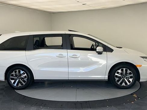 New 2026 Honda Odyssey EX-L image 12