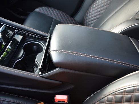 Used 2024 Jeep Grand Cherokee Summit image 22