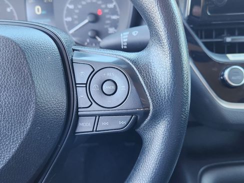 Used 2024 Toyota Corolla LE image 33