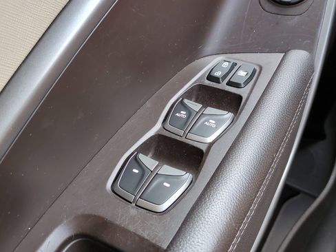 Used 2017 Hyundai Santa Fe Sport image 22