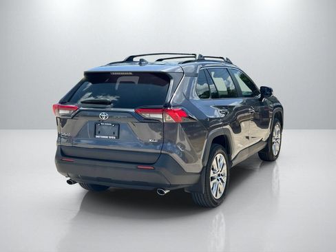 Used 2023 Toyota RAV4 XLE Premium FWD image 5