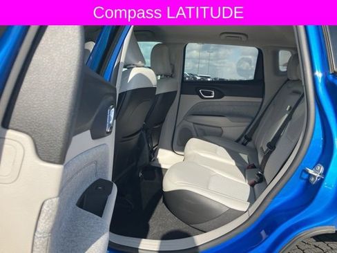 Used 2022 Jeep Compass Latitude image 17