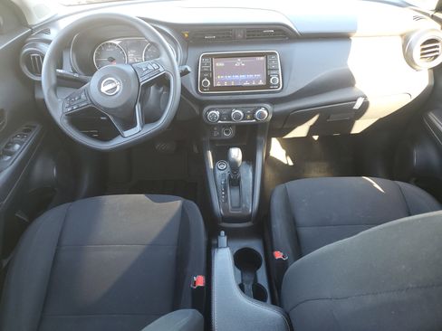 Used 2024 Nissan Kicks S image 15