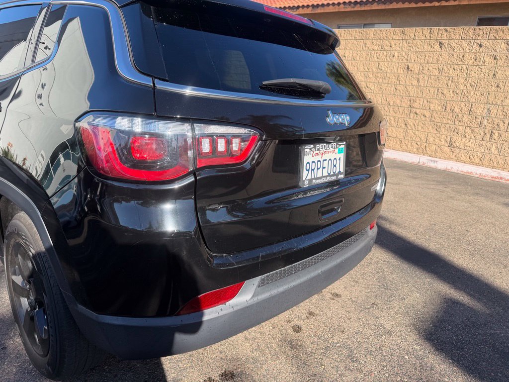 Used 2021 Jeep Compass Latitude FWD image 12