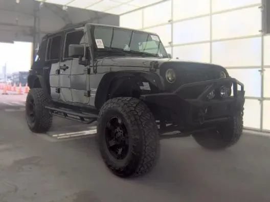 Used 2013 Jeep Wrangler Unlimited Sport w/ Connectivity Group AWD/4WD image 3