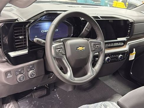 New 2025 Chevrolet Silverado 1500 LT image 8