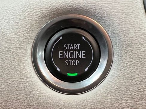 Used 2024 GMC Canyon AT4X image 30