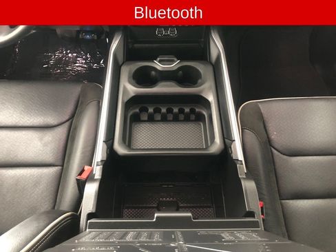 Used 2023 RAM 1500 Laramie AWD/4WD image 9