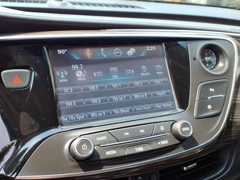 Used 2019 Buick Envision Essence FWD image 15