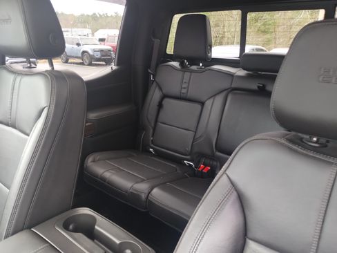 Used 2020 Chevrolet Silverado 1500 High Country image 14