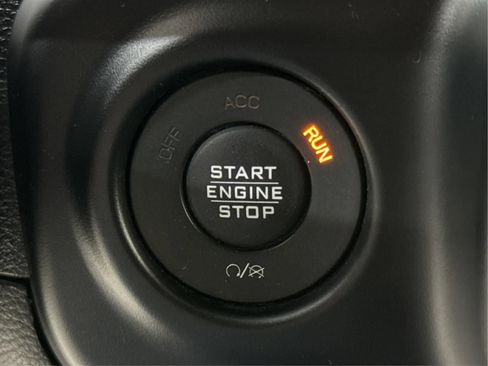 Used 2018 Jeep Wrangler Unlimited Sport S AWD/4WD image 37