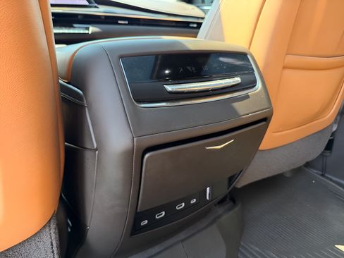 Used 2021 Cadillac Escalade Sport AWD/4WD image 8