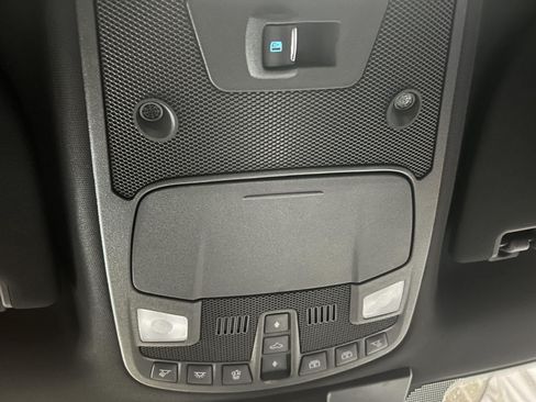 Used 2018 Ford F150 Platinum w/ Equipment Group 701A Luxury AWD/4WD image 19