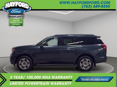 Used 2025 Ford Expedition Active AWD/4WD image 2
