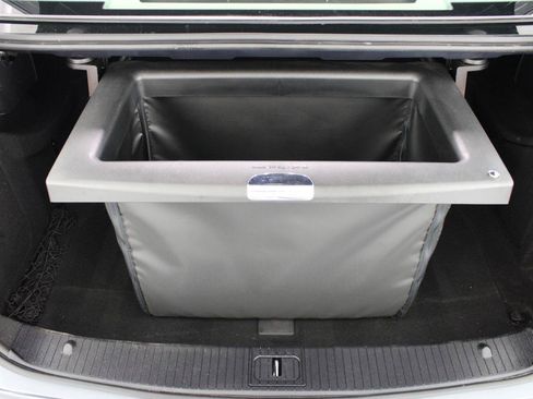 Used 2014 Mercedes-Benz E 350 Sedan w/ Premium 1 Package image 86