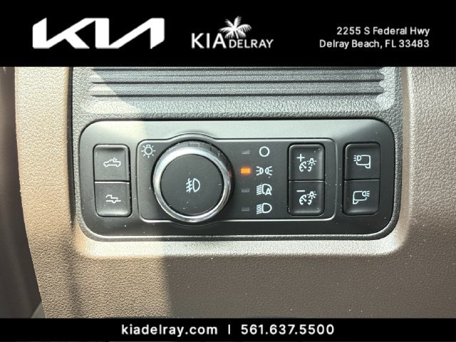 Used 2025 Ford F250 King Ranch w/ Chrome Package AWD/4WD image 30