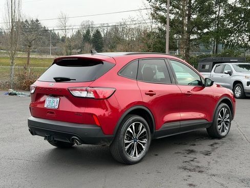 Certified 2022 Ford Escape SEL w/ SEL Stealth AWD Package image 4