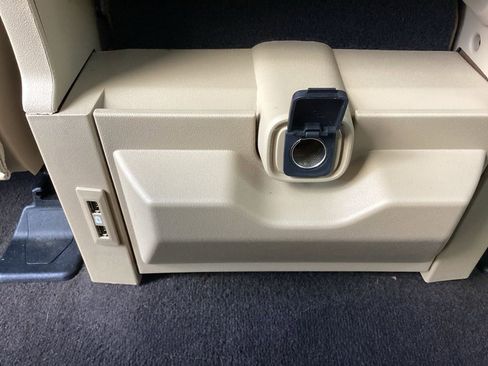 Used 2019 Ford F150 Lariat image 40