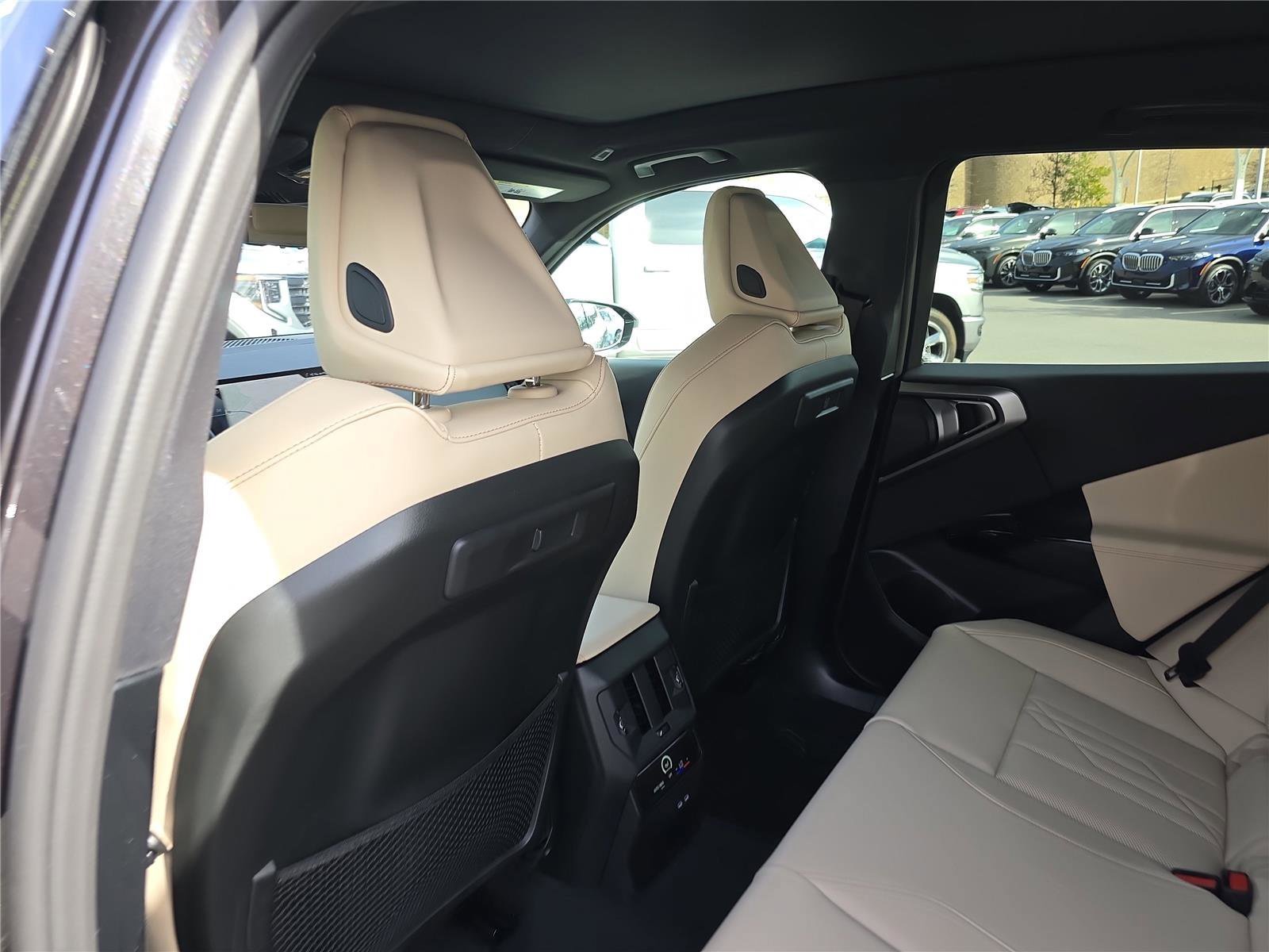 Used 2026 BMW X3 xDrive30i w/ Premium Package AWD/4WD image 16