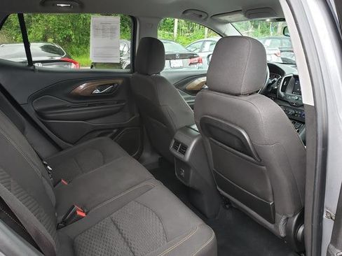 Used 2020 GMC Terrain SLE w/ Driver Convenience Package AWD/4WD image 17