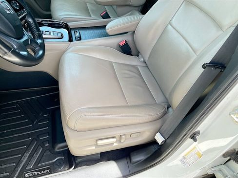Used 2019 Honda Pilot Touring image 19