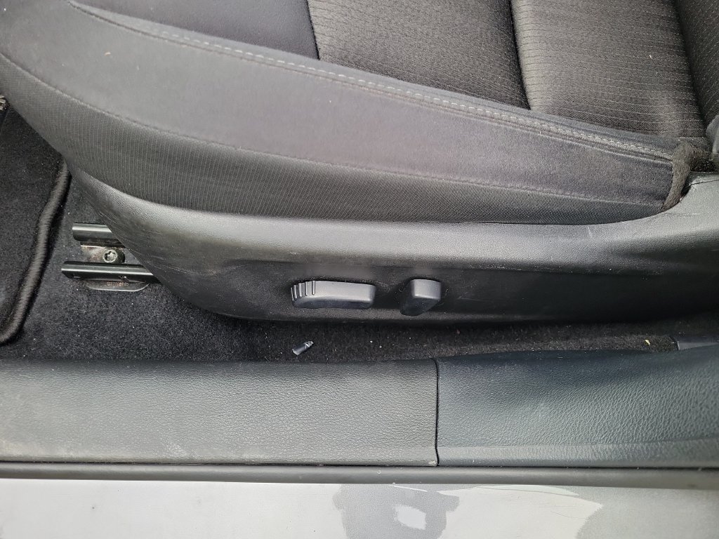 Used 2025 Nissan Altima 2.5 SV FWD image 24