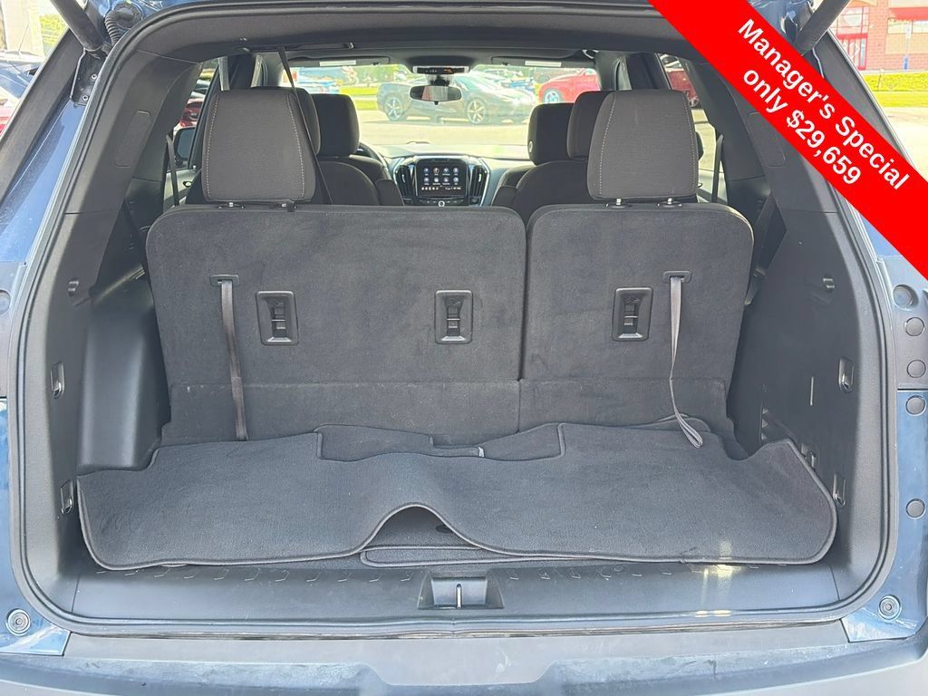Used 2023 Chevrolet Traverse LT AWD/4WD image 7
