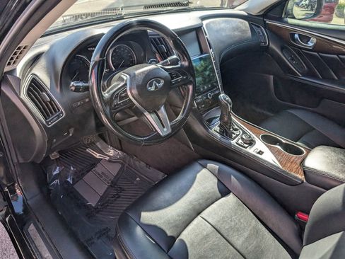 Used 2018 INFINITI Q50 Luxe w/ Essential Package (3.0T Luxe) image 12