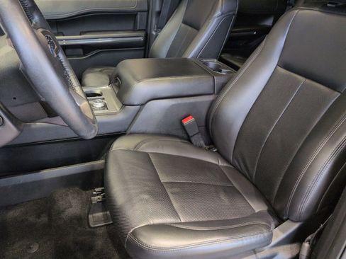 Used 2019 Ford Expedition XLT w/ Equipment Group 202A image 19