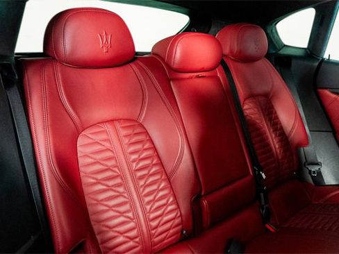 Used 2022 Maserati Levante Modena image 49